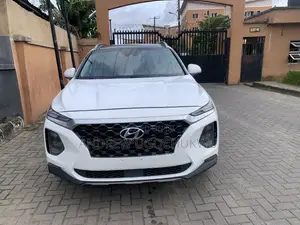 Hyundai Santa Fe 2019 White