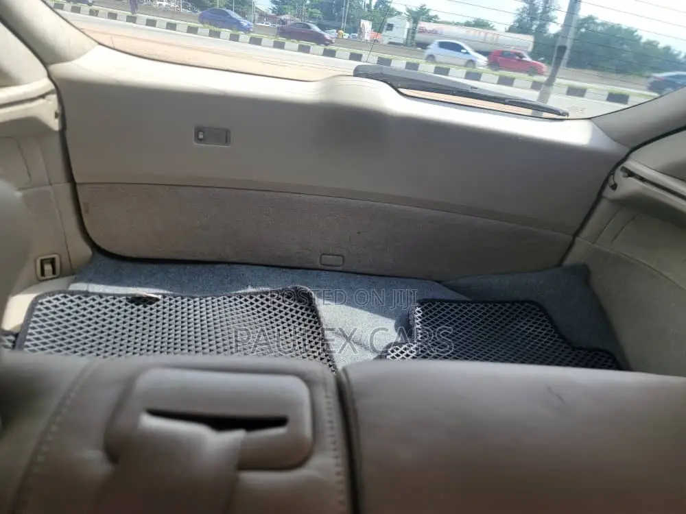 Lexus RX 330 2005 Gold
