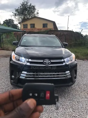 Toyota Highlander 2016 Black