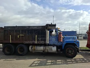 New Arrival 12valve RModel Mack Ten Tyres Dump Truck Superb Engine, Bi