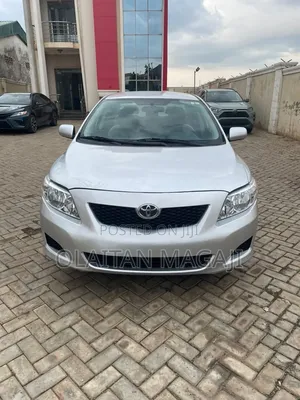 Toyota Corolla 2010 Silver