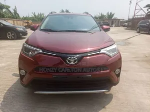 Toyota RAV4 Limited 4dr SUV AWD (2.5L 4cyl 6A) 2018 Red