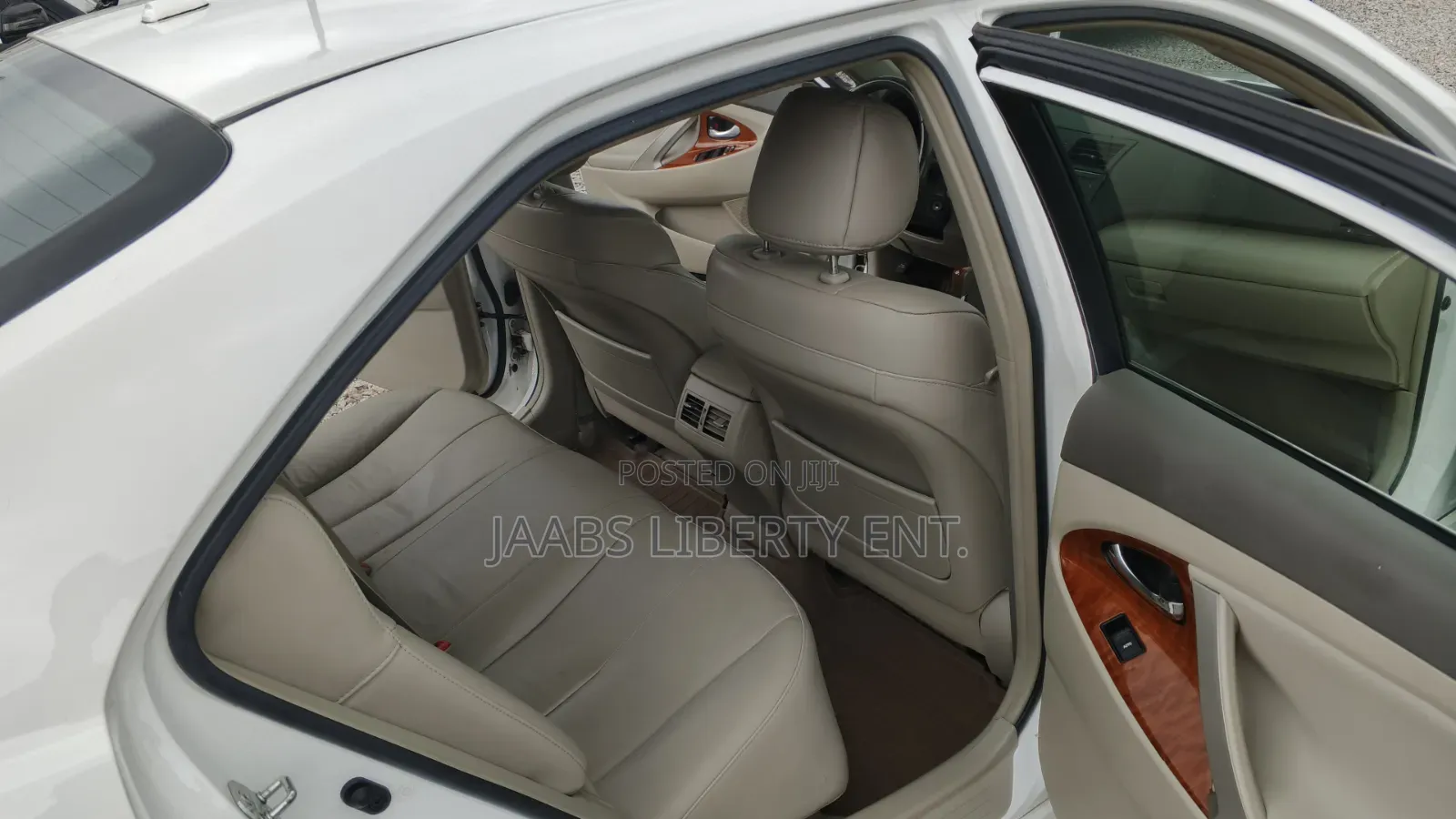 Toyota Camry 2010 White
