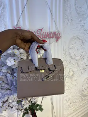 Quality Nude Bag
