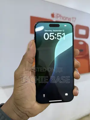 Apple iPhone 15 Plus 128 GB Black