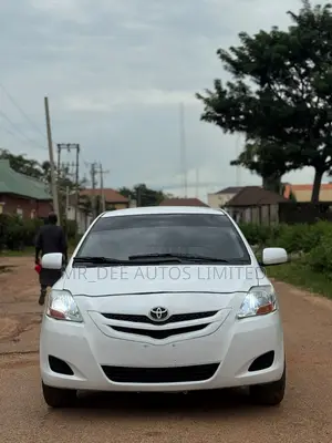 Toyota Yaris 2008 White