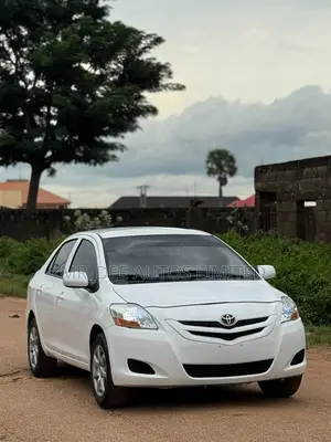 Toyota Yaris 2008 White
