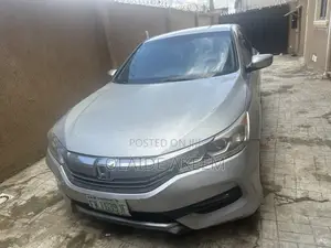 Honda Accord 2017 Silver