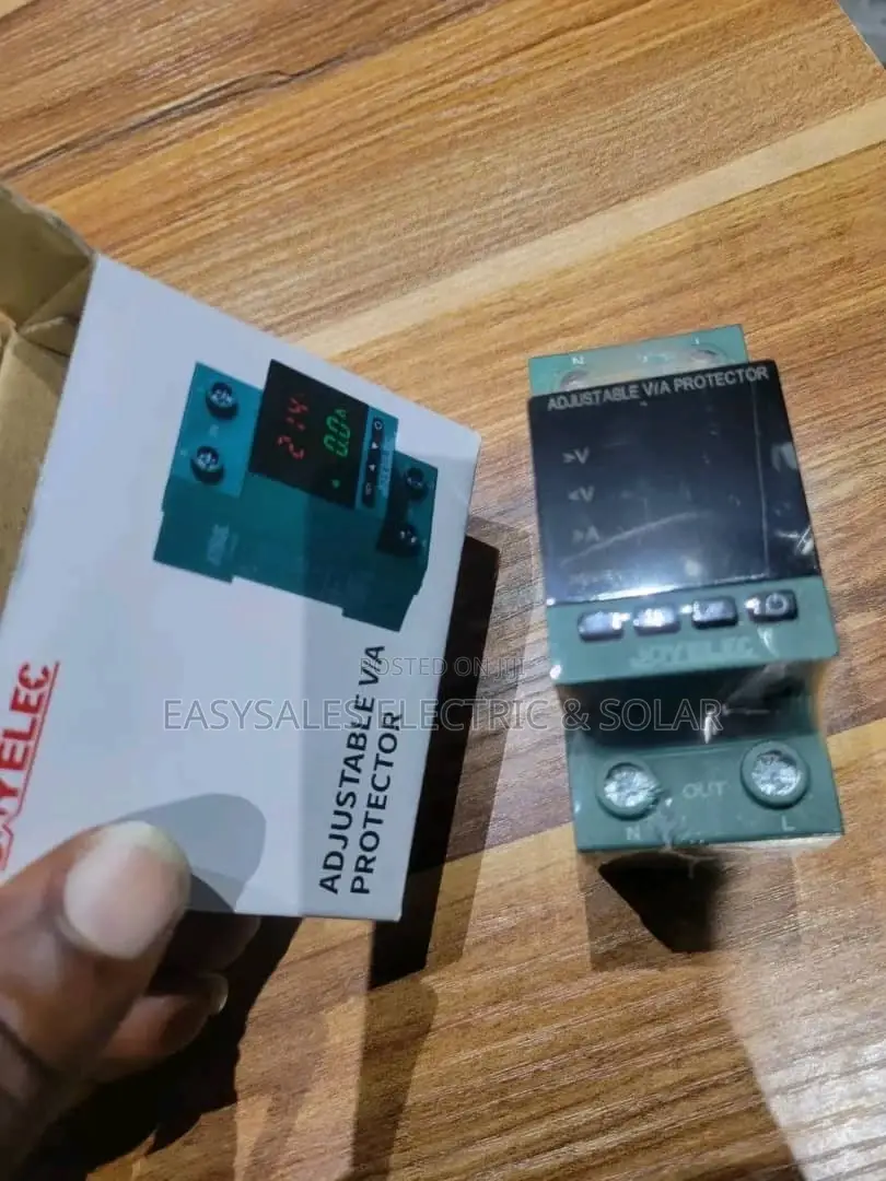 Digital Adjustable Voltage Regulator