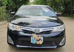 Toyota Camry XLE 4dr Sedan (2.5L 4cyl 6A) 2012 Black