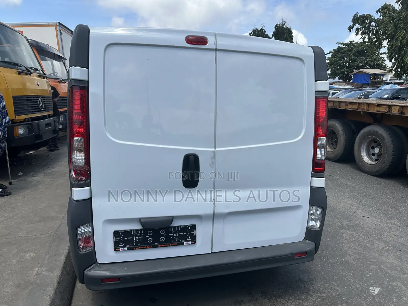 Opel Vivaro 2015 White