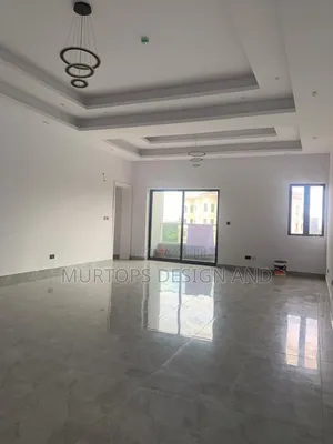 3bdrm Apartment in Ademola Adetokunbo for rent