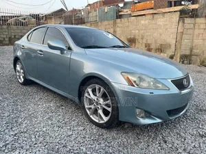 Lexus IS 2009 Green