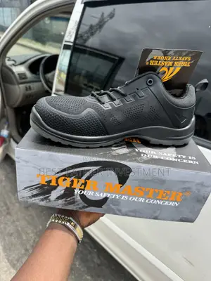 Tiger 🐅 Master Durable and Luxury Safety Shoe 👟