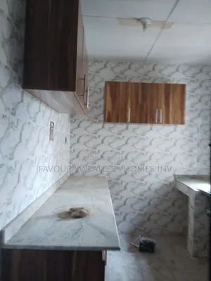 3bdrm Apartment in Magboro, Obafemi-Owode for rent