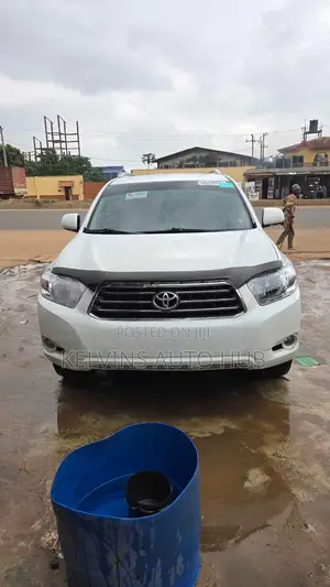 Toyota Highlander Limited 2009 White