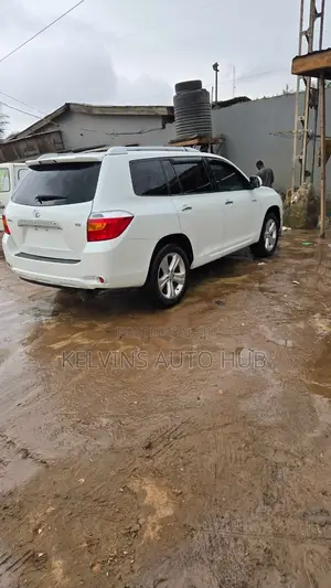 Toyota Highlander Limited 2009 White
