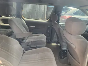 Toyota Sienna LE 2002 Blue