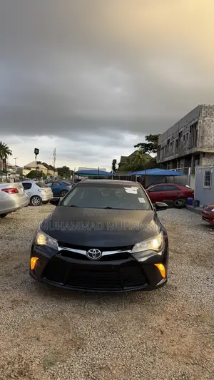 Toyota Camry 2016 Blue