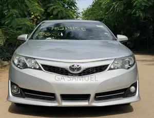 Toyota Camry SE Sport 4dr Sedan (2.5L 4cyl 6A) 2014 Silver