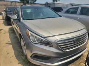 Hyundai Sonata Limited 4dr Sedan (2.4L 4cyl 6A) 2015 Silver