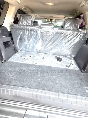 Tesla Cybertruck Cyberbeast 2025 Silver