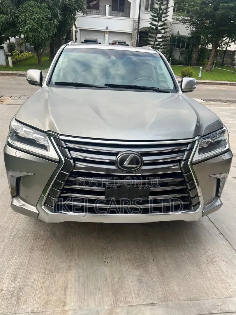 Lexus LX 2018 Gray