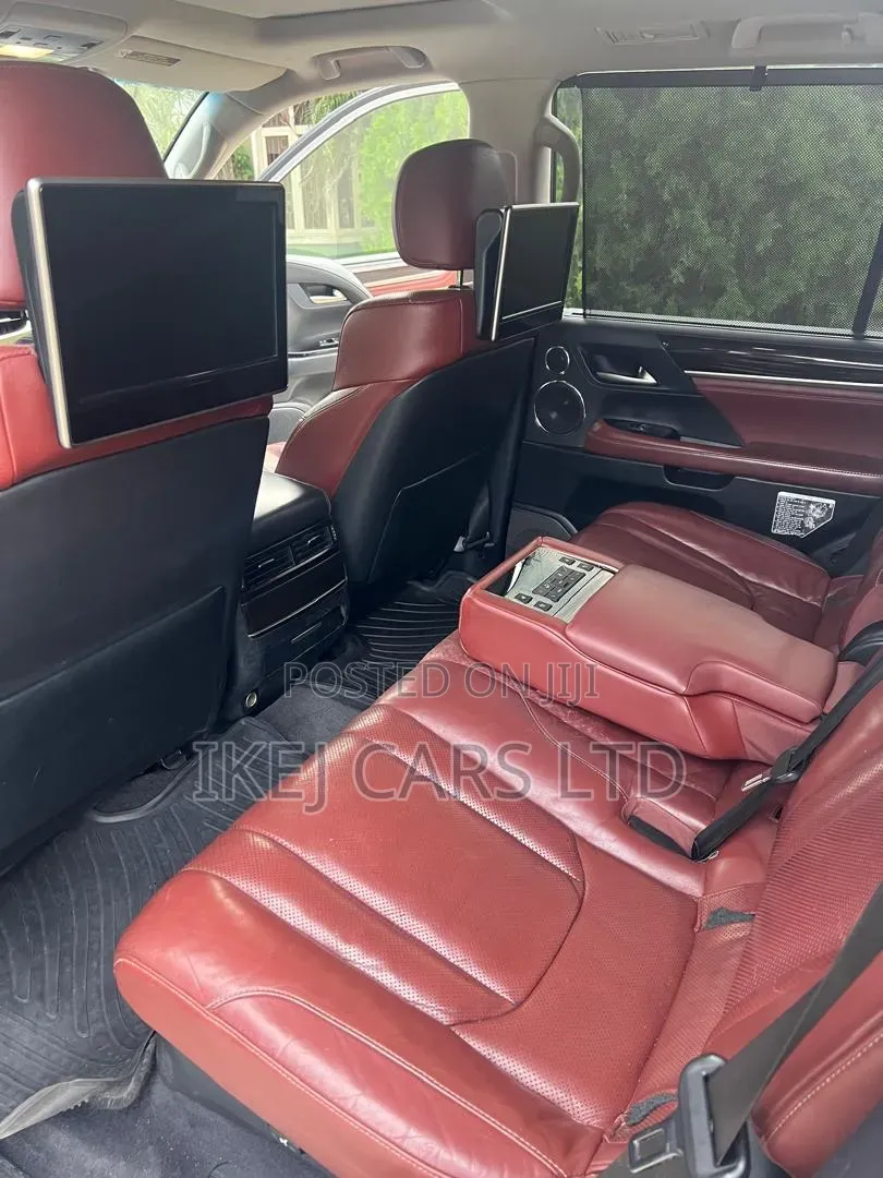 Lexus LX 2018 Gray
