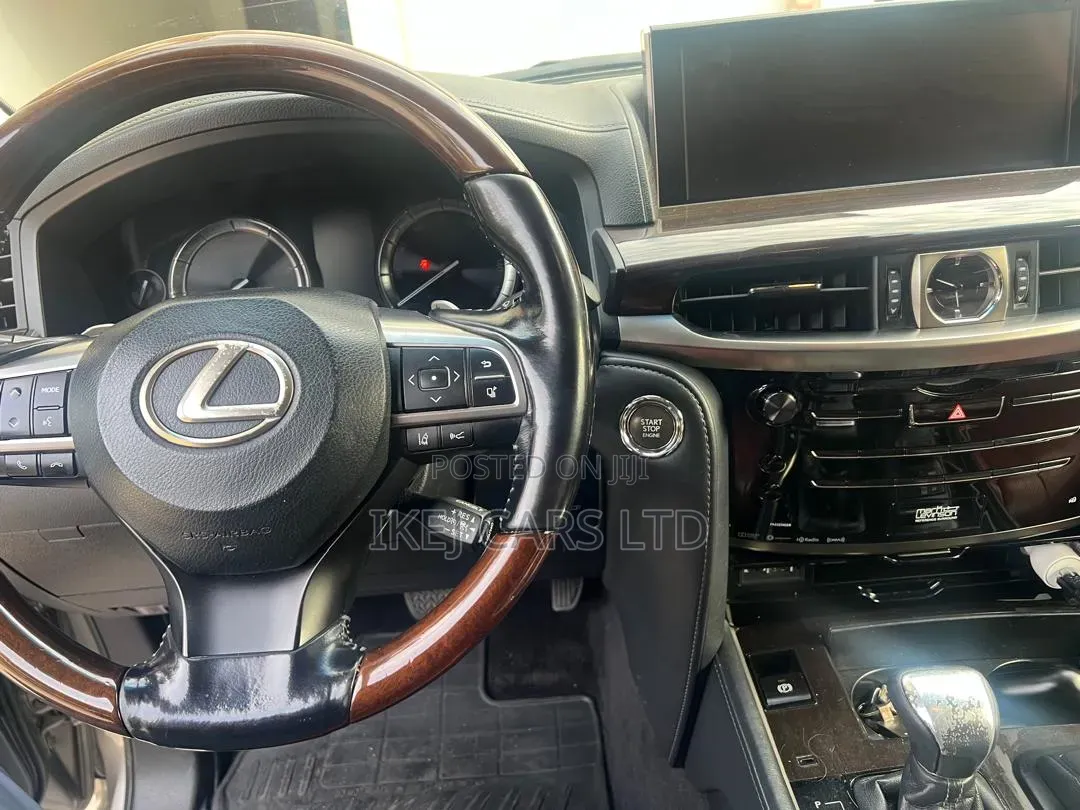 Lexus LX 2018 Gray