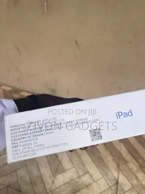 New Apple iPad (2025) 128 GB Silver