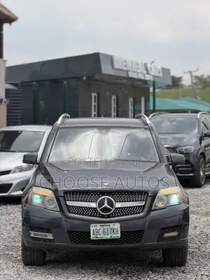Mercedes-Benz GLK-Class 2011 Gray