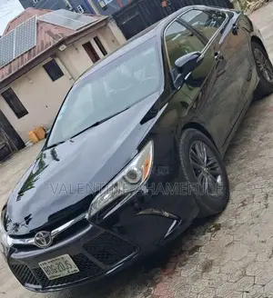 Toyota Camry SE 4dr Sedan (2.5L 4cyl 6A) 2016 Black