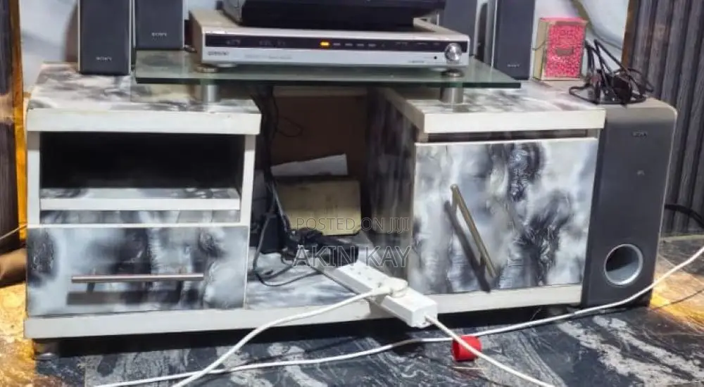 TV Console/Shelf/Stand