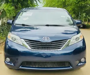 Toyota Sienna LE 8 Passenger 2011 Blue