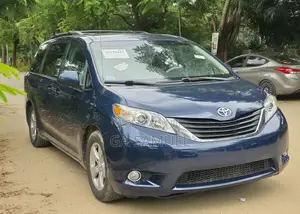 Toyota Sienna LE 8 Passenger 2011 Blue