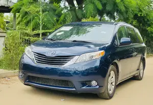 Toyota Sienna LE 8 Passenger 2011 Blue