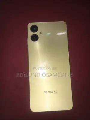 Samsung Galaxy A06 64 GB Gold