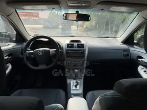 Toyota Corolla S 4dr Sedan (1.8L 4cyl 4A) 2012 Gray