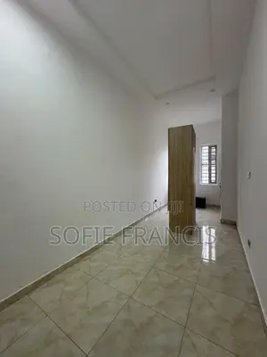 4bdrm Duplex in Harris Drive, VGC / Ajah for rent