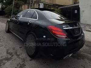 Mercedes-Benz C300 2016 Black