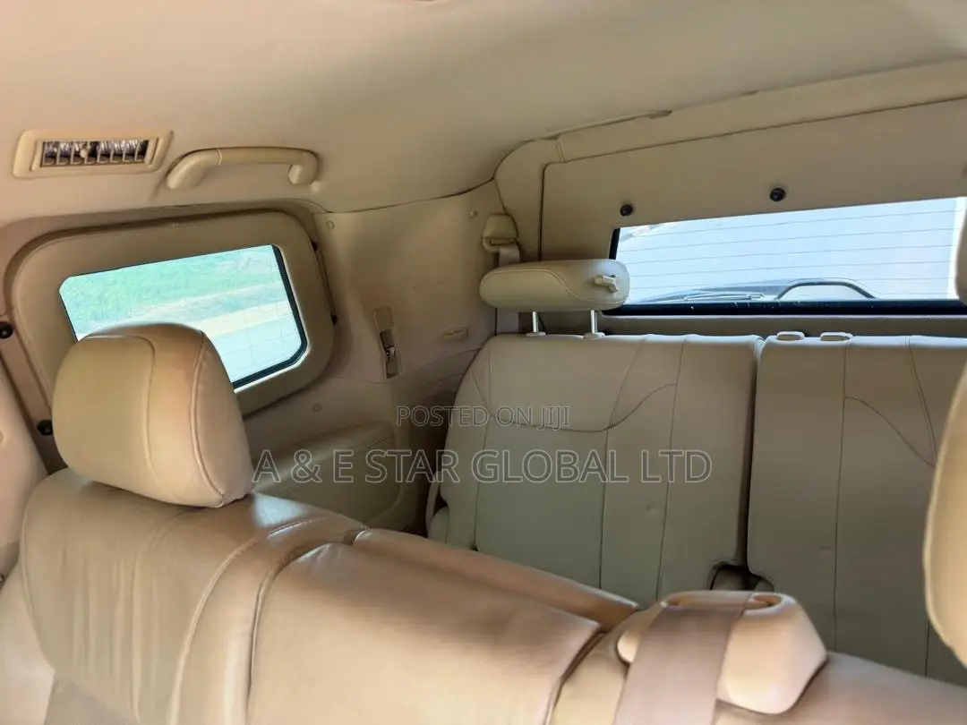 Lexus LX 570 2010 Black