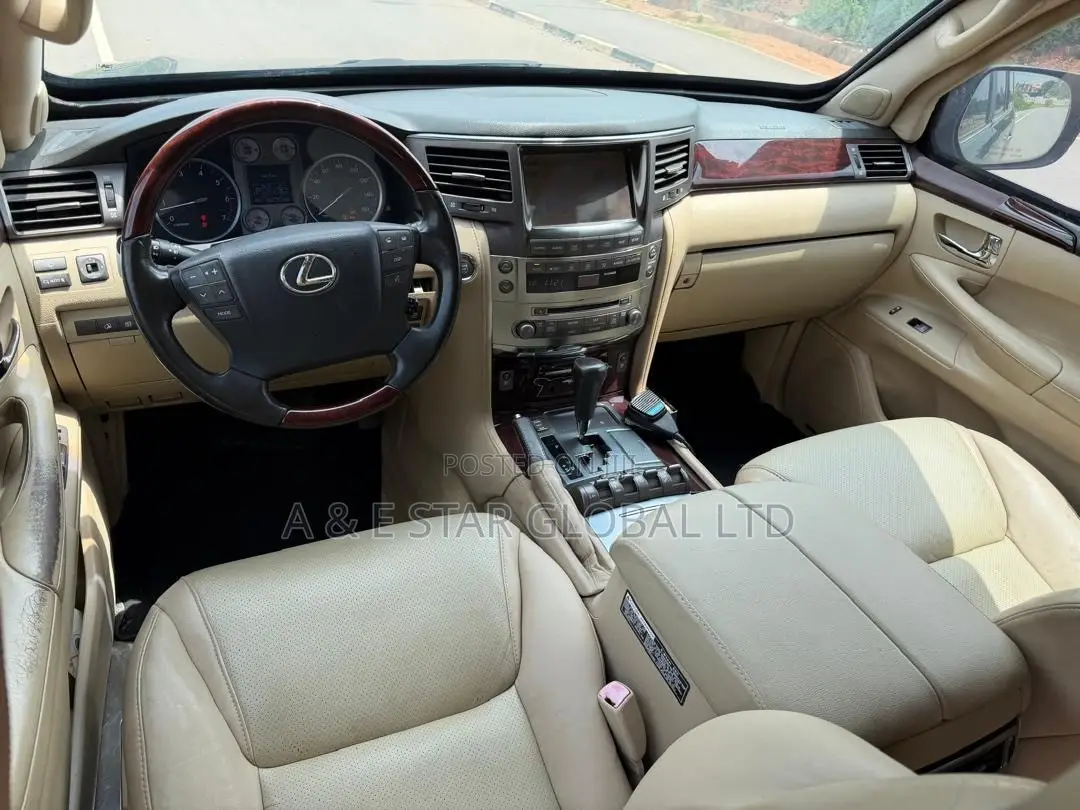 Lexus LX 570 2010 Black