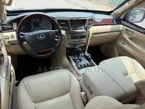 Lexus LX 570 2010 Black