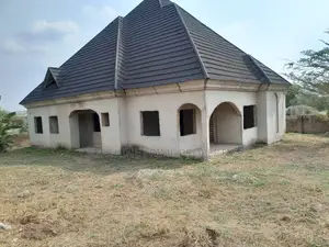 4bdrm Bungalow in Oke-Odu, Akure for sale