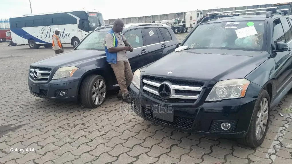 Mercedes-Benz GLK-Class 2011 Black
