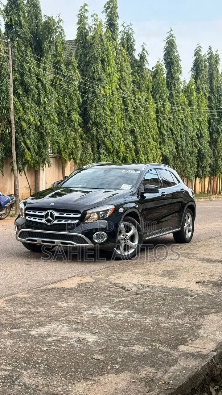 Mercedes-Benz GLA-Class 2018 Black