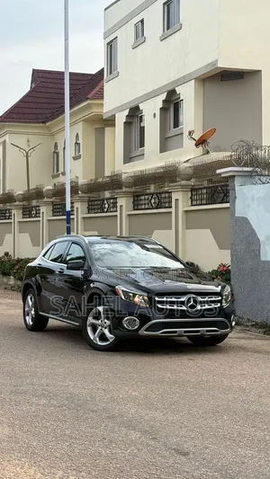 Mercedes-Benz GLA-Class 2018 Black