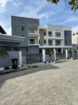 2bdrm Apartment in Osapa london for sale
