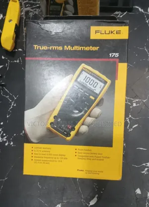 Fluke 175 Digital True RMS Multimeter