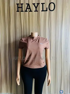 Simple Plain Basic Top